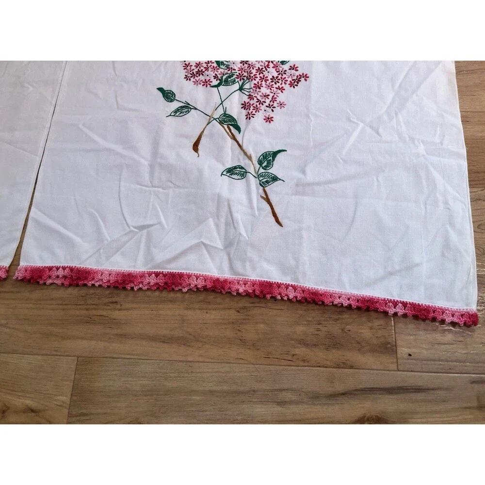 VTG Hand Embroidered Pink Pillowcase Set Floral Cottagecore Farmhouse Cotton